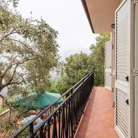 Casa Con Terrazza Panoramica Lägenhet