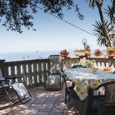 Casa Con Terrazza Panoramica Lägenhet