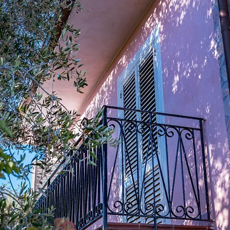 Lägenhet Casa Con Terrazza Panoramica